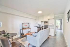 Modern Decor Hide Away In The Heart Of Midtown Atlanta